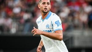 星空电竞-都体：米兰联系拉比奥特母亲但球员想留在马赛，马赛无意本纳塞尔