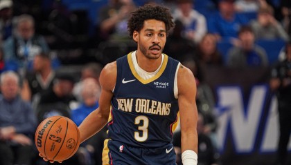 两分准三分铁！普尔半场10投4中&amp;三分4中0 拿到10分1板2助1断