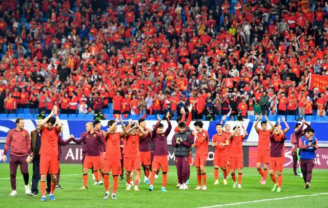 1729423885981062302.jpg (体育)(70)足球——世预赛:中国队对阵印度尼西亚队XxjpseC007385_20241015_PEPFN0A001.jpg